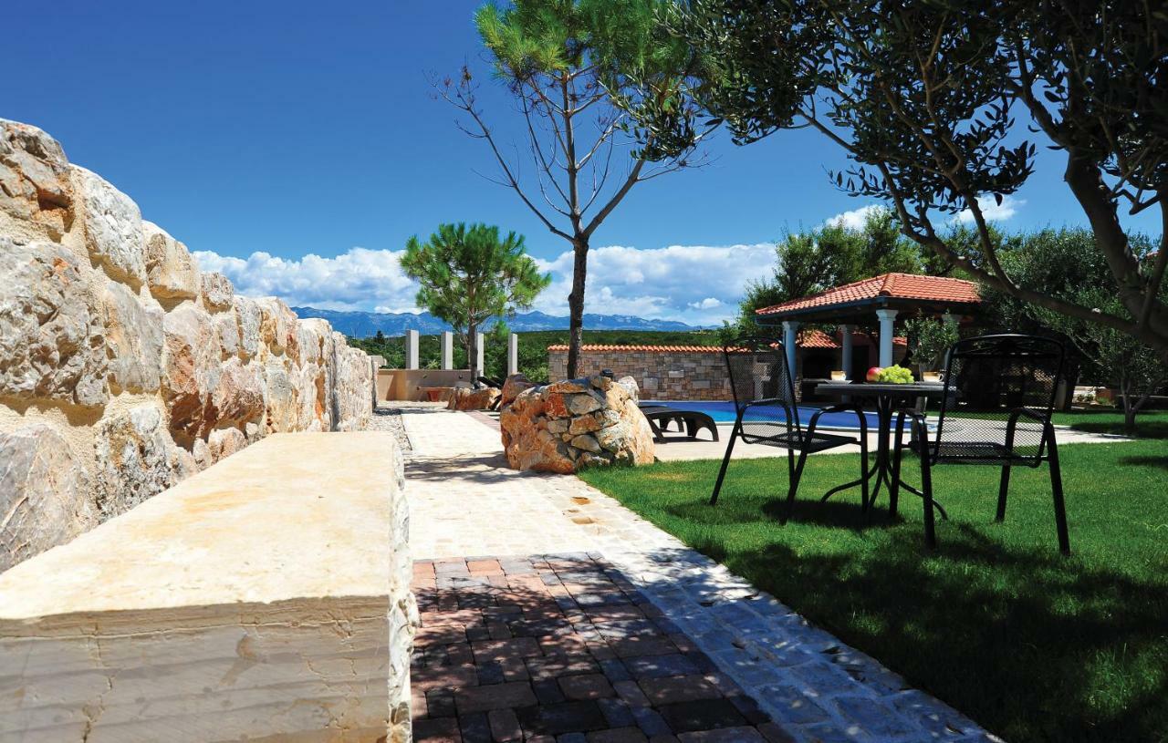 Villa Dabo Novalja Ngoại thất bức ảnh